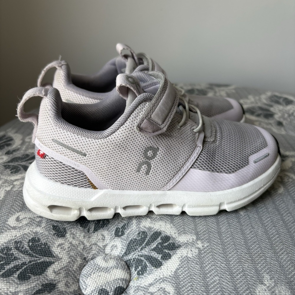 On Cloud Unisex Kids Mesh Sneakers LavenderGray White Hook & Loop US 11 EU 28,5 - Picture 4 of 8